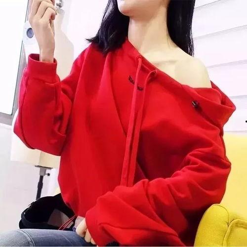 卡尔明星网红同款衣服,网红爆款服饰大揭秘！