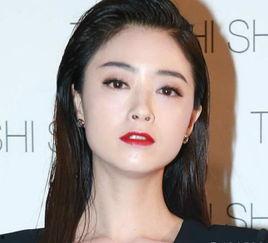 摩羯座明星网红是谁女,揭秘当红明星网红的神秘魅力