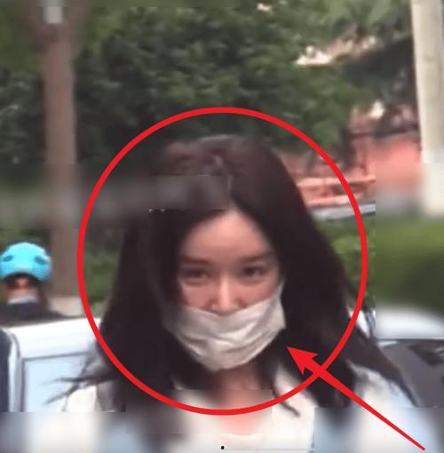 女明星网红牵手照片高清,高清美照引网友热议