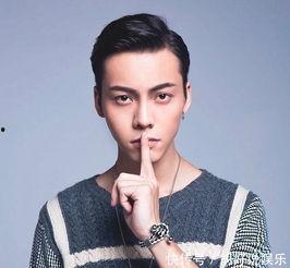 明星网红争相佩戴男士项链,明星网红引领男士项链新风尚