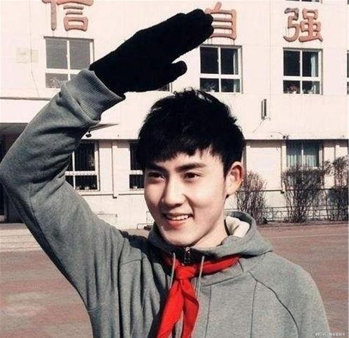 明星网红烤肉叫什么来着,一场味蕾与名流的狂欢之旅