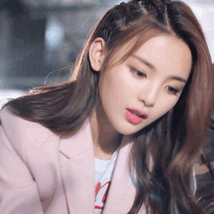 明星网红拳击辫图片女孩,时尚运动风潮下的青春风采