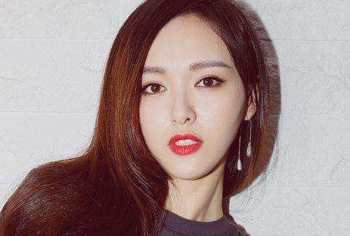 清冷女明星网红有哪些,揭秘网红界的冰山美人