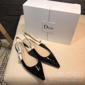 明星网红款鞋子网面,时尚与舒适并存的风向标