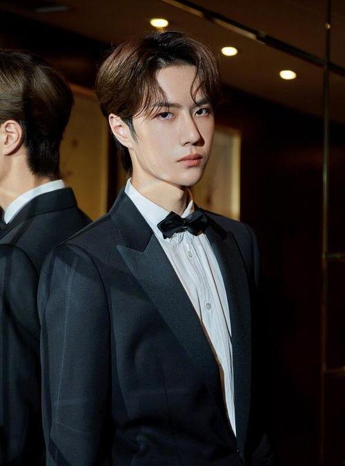 姓钱的明星网红男,闪耀娱乐圈的青春风采